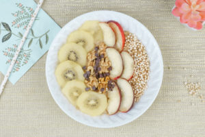 Porridge healthy aux fruits kiwi et nectarine
